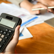 ¿CÓMO SE CALCULA LA GANANCIA OCASIONAL POR LA VENTA DE INMUEBLES?